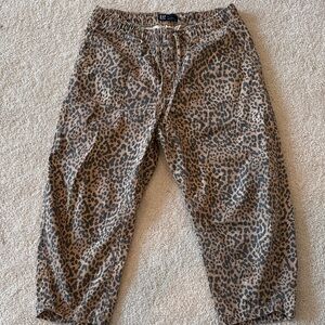 GAP women’s Brown Leopard Print Casual Pants